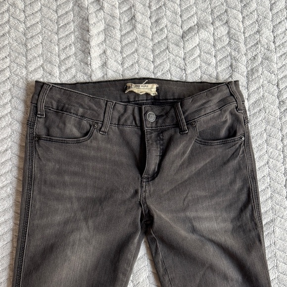 Free People Skinny Jeans Size 27 - Picture 3 of 8